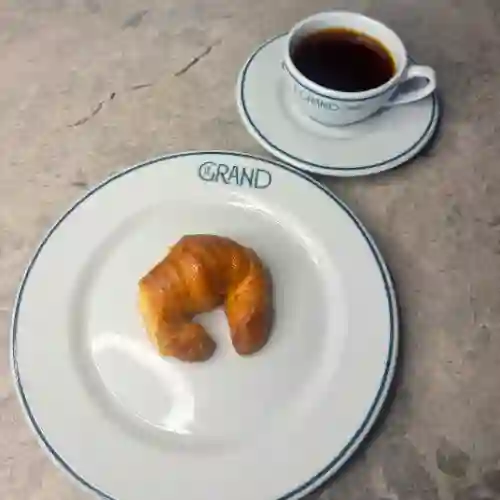 Media Luna + Americano