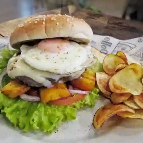 Montañera de Res con Papas de la Casa