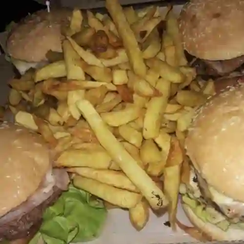 4 Burgers Clasicas en Combo