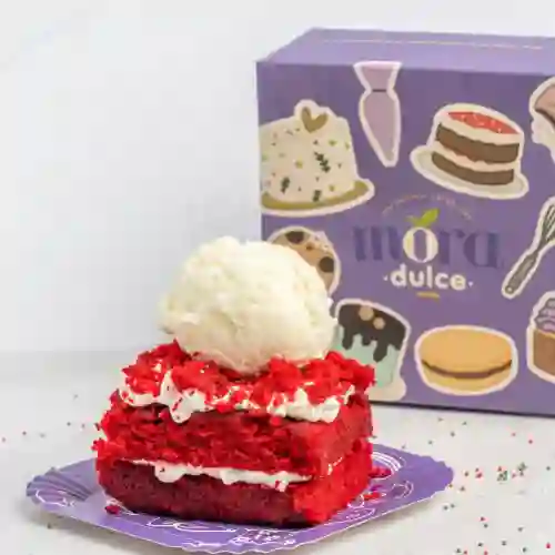 Minicake de Red Velvet y Helado