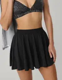 Falda Aerie Negro Talla: MEDIUM 1568073 American Eagle