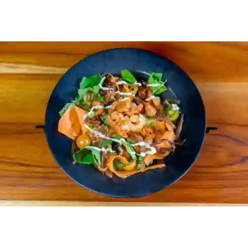 Ensalada de Camarones y Tocino Caramzado