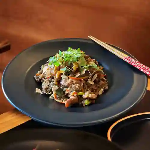 Yakimeshi de Pollo