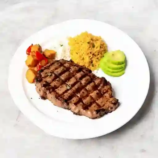 Sobrebarriga A La Parrilla En Salsa Criolla