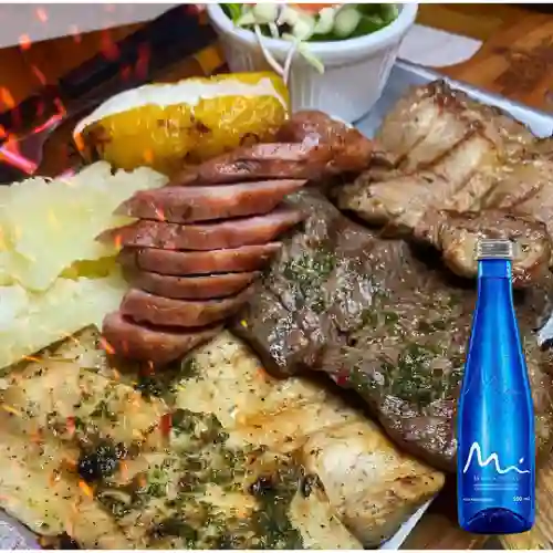 Combo Parrillada Mixta + Manantial Sin Gas 500 ml