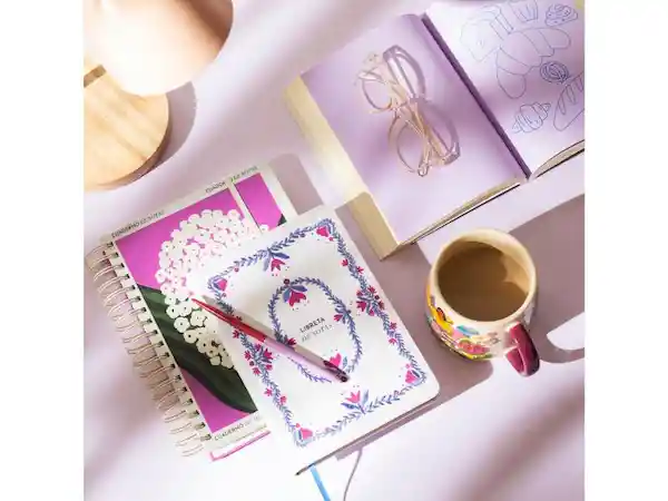 Libreta Lomo Papel Lila 16.5 x 21 Casaideas
