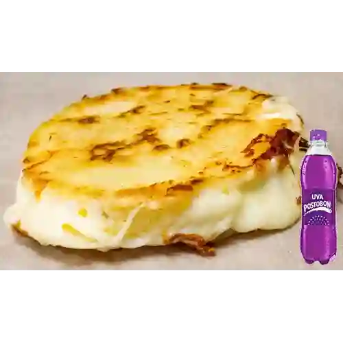 Combo Arepas 2 Ingredientes + Uva Postobon 250 ml