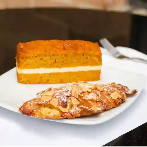 Cake y Croissant de Almendra