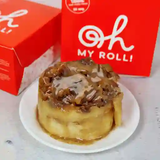 Caramel pecan cinnamon roll
