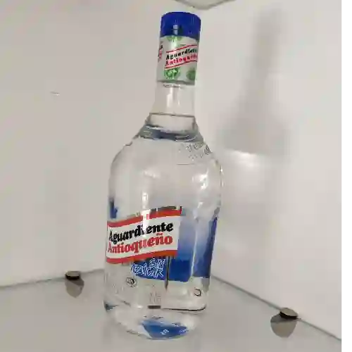 Aguardiente Antioqueño Tapa Azul Garrafa