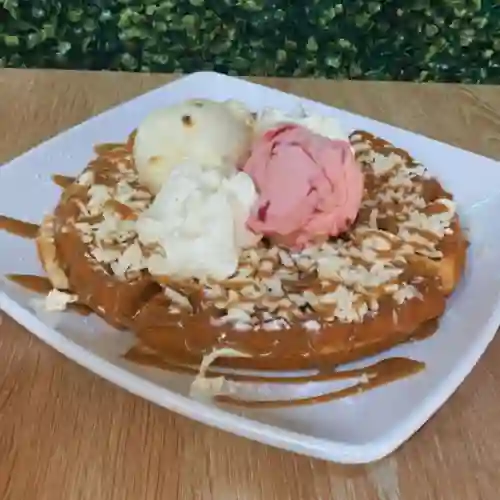 Waffle Gelato Queso Arequipe