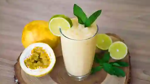 Granizado de Maracuyá 10 Oz