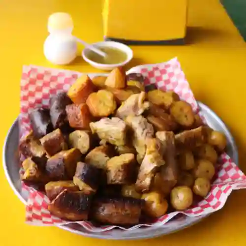 Picada Mediana con Gallina