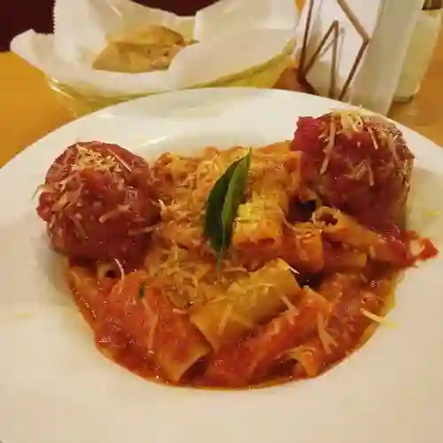 Pasta with meatballs