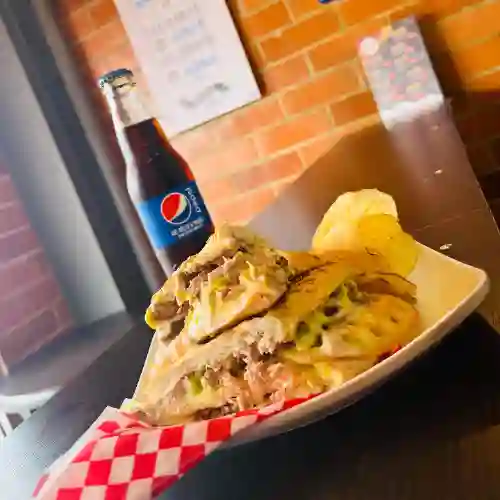 Sandiwch Especial en Combo