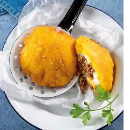 Arepa de huevo con carne molida