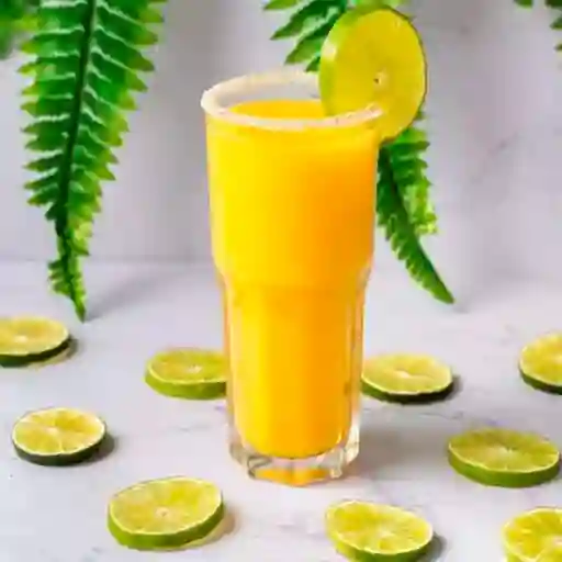 Limonada de Mango Biche 16 Oz