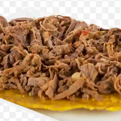 Patacon con carne desmechada
