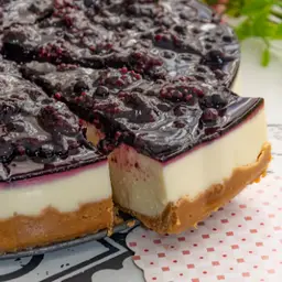 Cheesecake de Mora y Agraz
