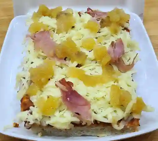Pizza Hawaiana