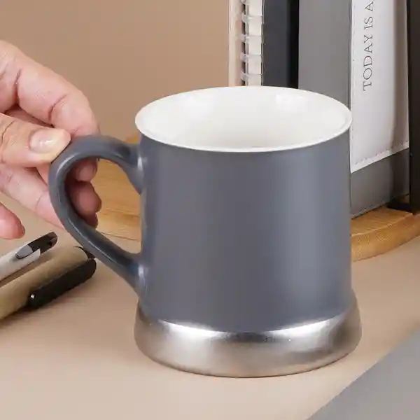 Taza de Cerámica Serie Silver Grey Gris Miniso