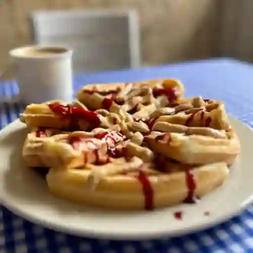 Waffles de Mora y Crema de Mani