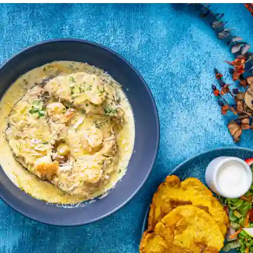 Bagre en Salsa de Camarones