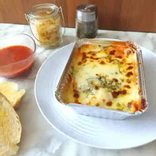 Lasagna Mixta + Sprite 400 ml