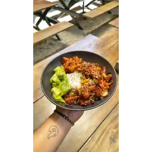 Poke Lomito Mandarin + Bebida