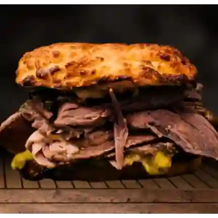 Sánduche de Brisket