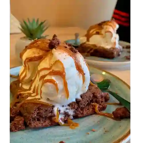 Brownie de Milo con Helado