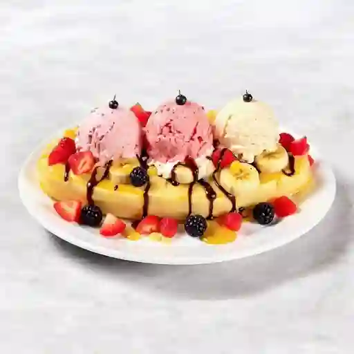 Banana Split Frutos Rojos