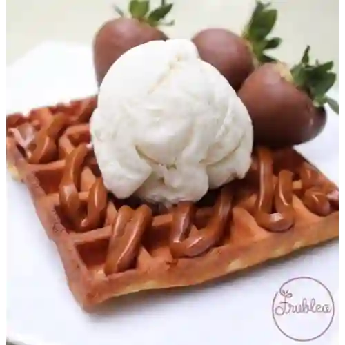 Arequipe o nutella y 3 fresas con choco