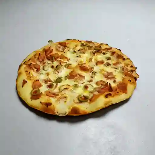 Pizza tree 4 porciones + gaseosa 400 ml