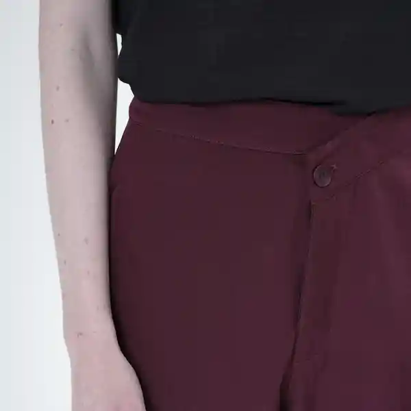 Pantalón Recto Pretina Asimétrica Rojo 10 Fuera de Serie