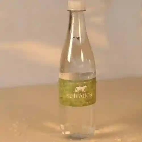 Botella de Agua Mineral