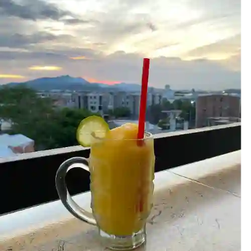Limonada de Maracumango 16 Oz