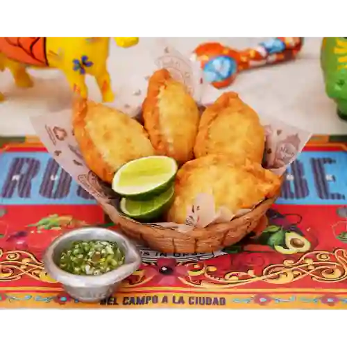 Canasta 4 Empanadas Campesinas