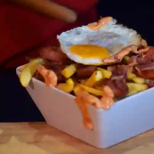 Salchipapa campesina