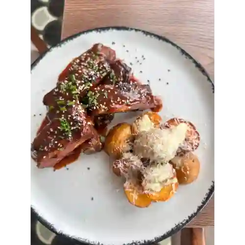 Costilla de Cerdo en Bbq y Amaretto