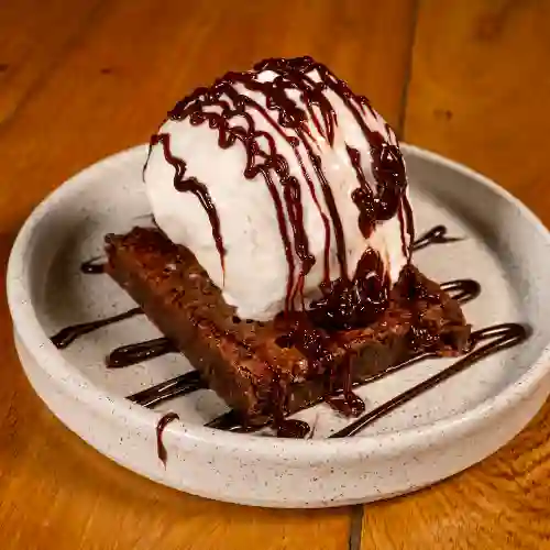 Brownie con Helado