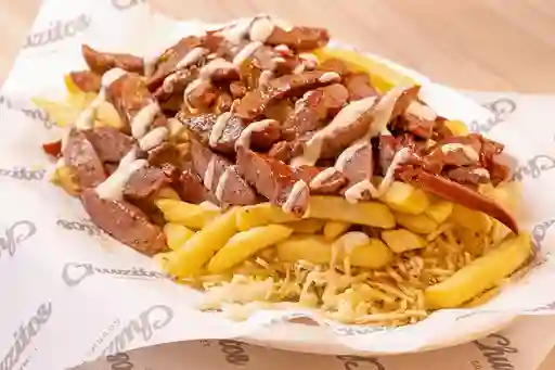 Salchipapa Suiza