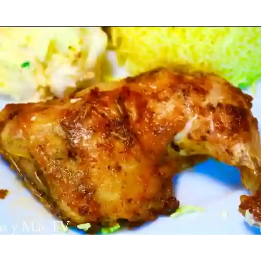 Pierna pernil frita