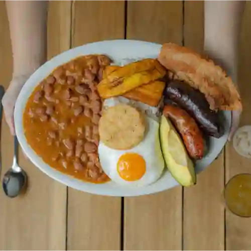 Bandeja Típica Paisa