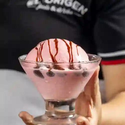 Bola helado de fresa
