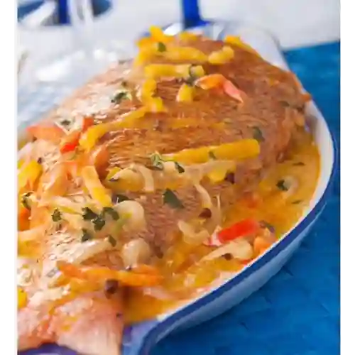Mojarra Frita en Zumo de Coco