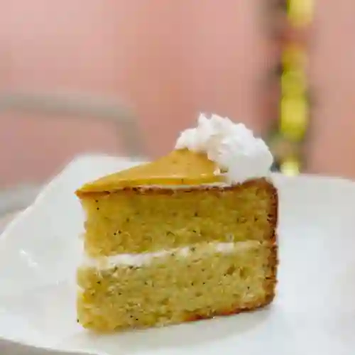 Porción de Torta de Maracuya