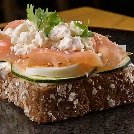 Tostadas de Salmón