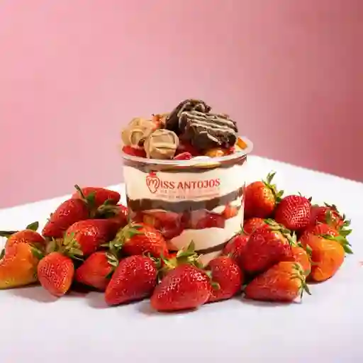 Fresas con crema 16 oz