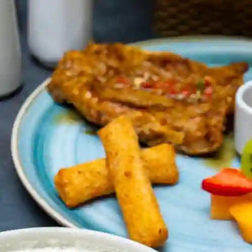 Punta de anca a la parrilla con arepa